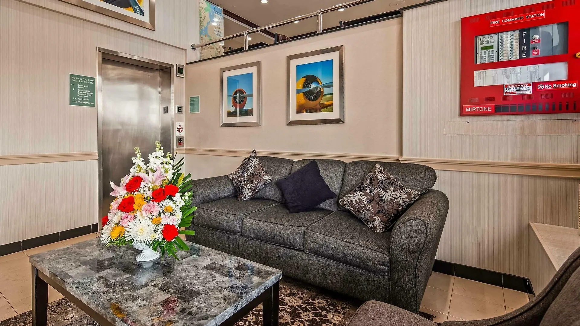 *** Hotel Best Western JFK Airport New York USA